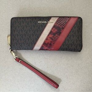 Michael Kors Jet Set Travel Large Continental Animal Snake Skin Wristlet Wallet